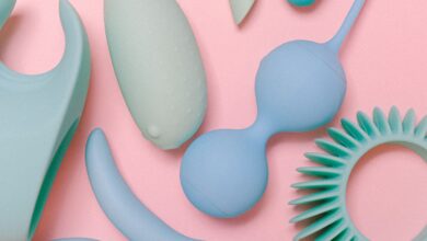 How to Get Dust Off Silicone (Easy Ways)